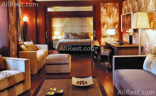 Hotel Majestic 9